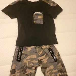 Boys camo set